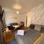 Studio Avenue Foch - Hala Paris