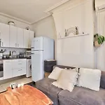 Cosy Apartment For 2 People - Paris 11