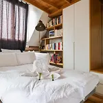 Charming Flat Right By The Jardin Du Luxembourg - Welkeys