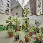 Cozy Nest Near The Sacre-Coeur Of Montmartre