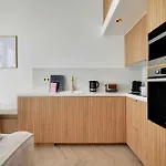 Chic Apartment - 1Br-5P - Batignolles
