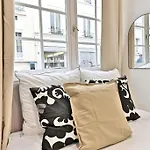 Appartement Central Place De La Nation