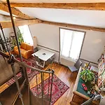 Guestready - Charming Apartment With Mezzanine