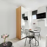 Lovely Studio In The Heart Of The Marais