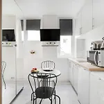 Lovely Studio In The Heart Of The Marais