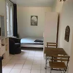 Entire Studio - Arena La Chapelle