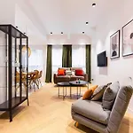 Appt Design 2Br 6P - Mute - Mobility Lease