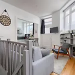 Charming Apartment 1Br In Batignolles