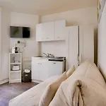 Cosy Studio Near The Eiffel Tower