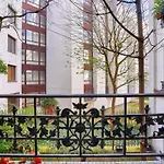 Cosy Studio Near The Eiffel Tower