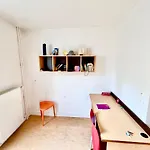 Chic Studio In Central Paris