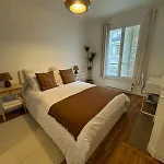 Superbe 2P Renove A Neuf, Paris 15, Proche De Tout