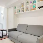 Loft Design For 8 People In Heart Of Paris