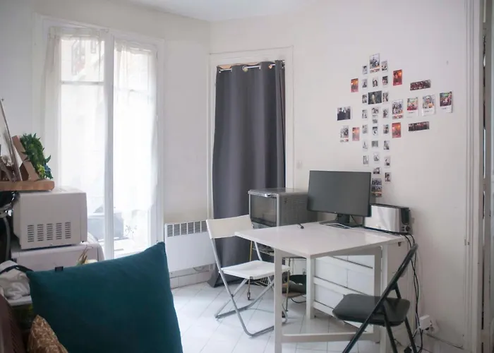 31M Comfortable Near Place D\'Italie