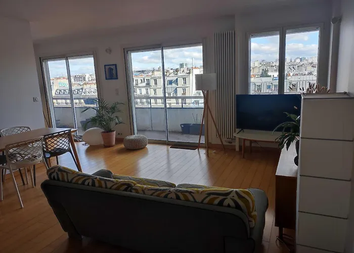 Amazing 70M2 Flat With Large Terrace And 2 Large Beds
