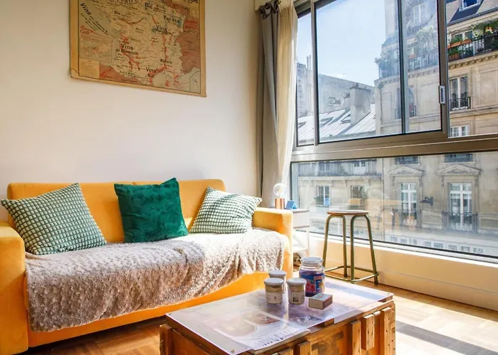 Radiant&Charming Studiopoissonnieregare De L\'Est