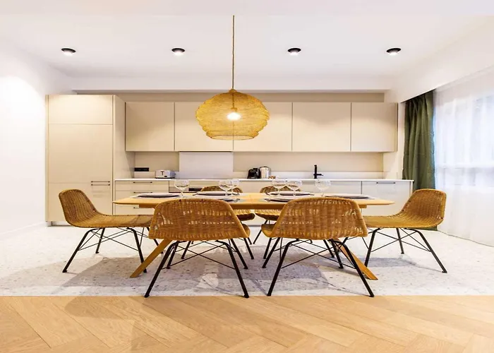 Appt Design 2Br 6P - Mute - Mobility Lease