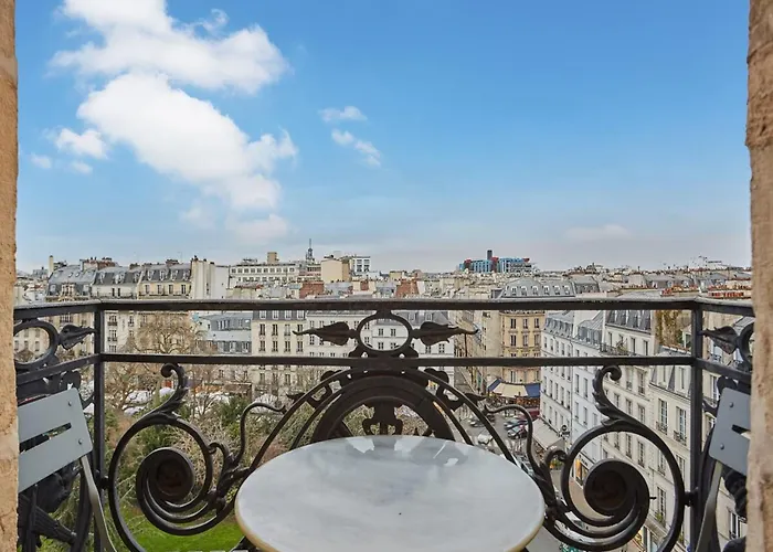 Sublime Apartment Center Of Paris Le Marais