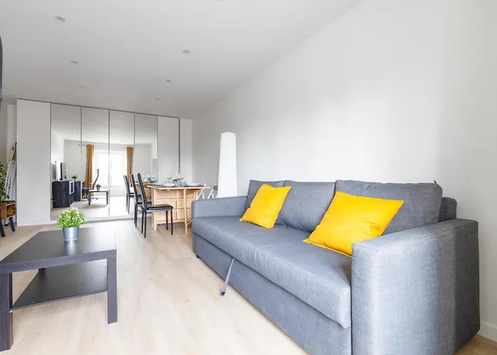 1 Bedroom Apartment Quartier Austerlitz Free Netflix