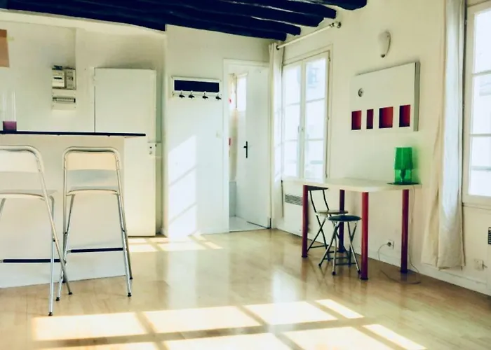 Cosy 25 Sqm Studio In Heart Of Paris