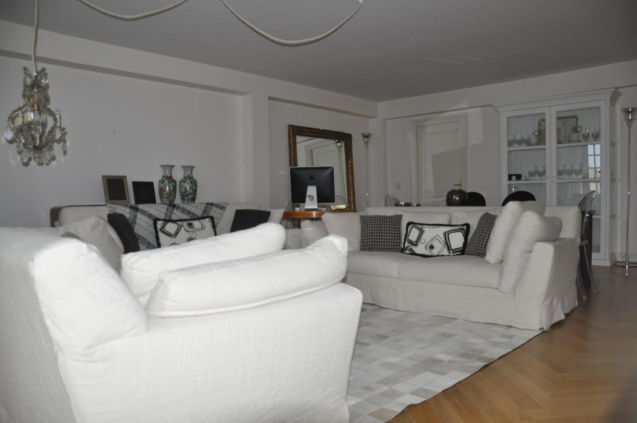 Au Champs Elysees Apartment Paris