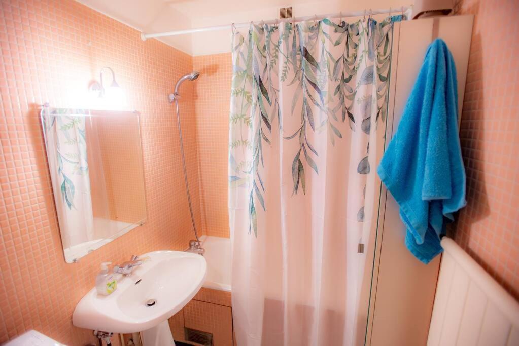 Apartamento With Balcony Paris