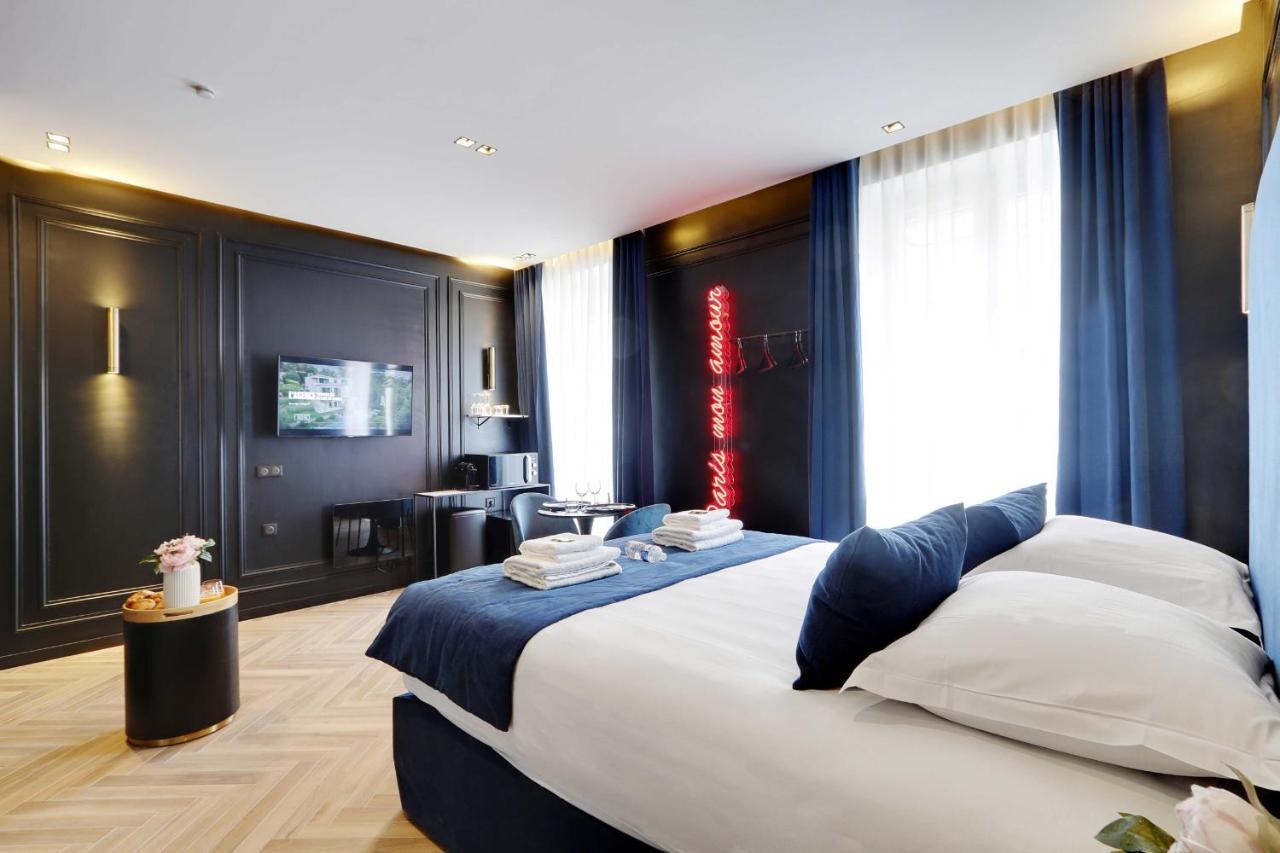 Couples Getaway Unit With Jacuzzi - Center Holiday home Paris