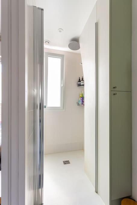 Luxurious Nest In Apartment Paris