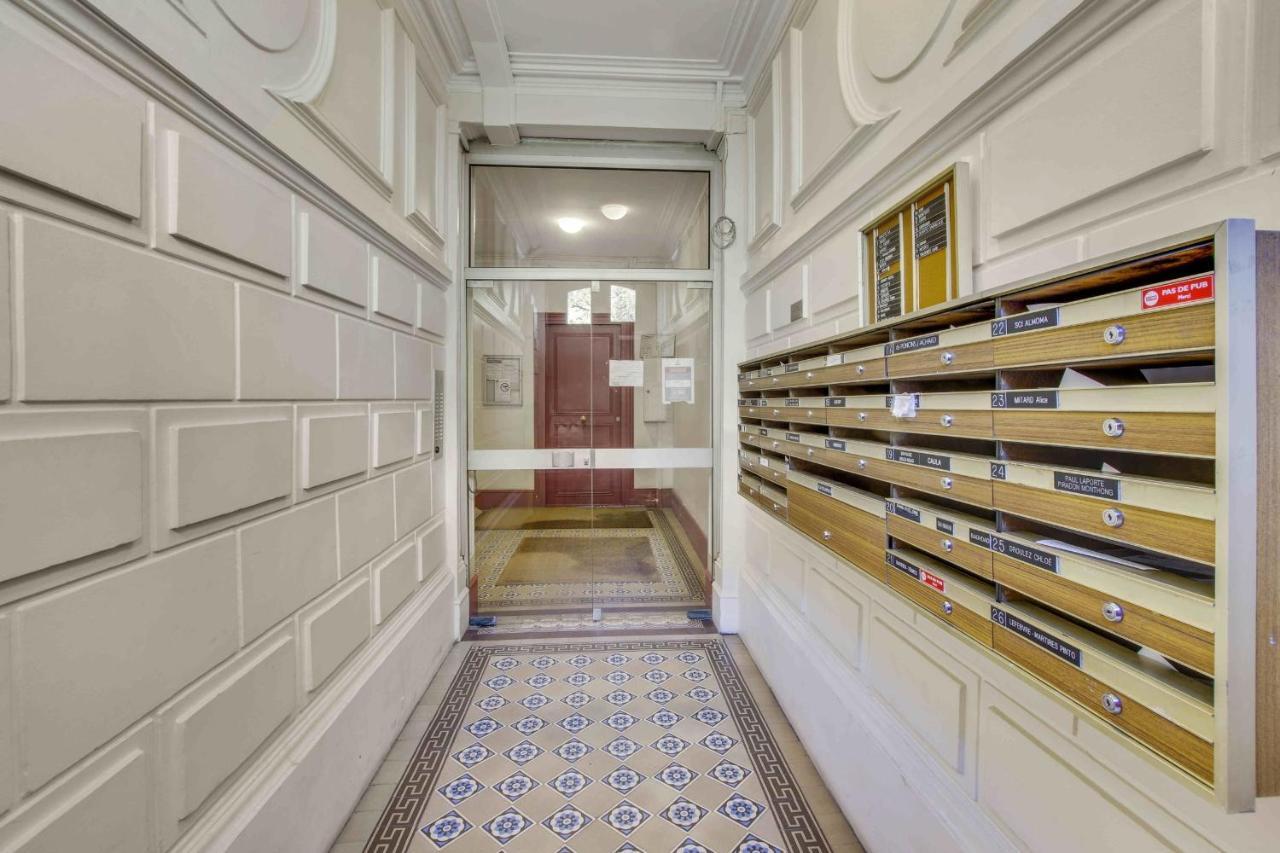 Apartment Cozy Nest Near The Sacre-coeur Of Montmartre Paris