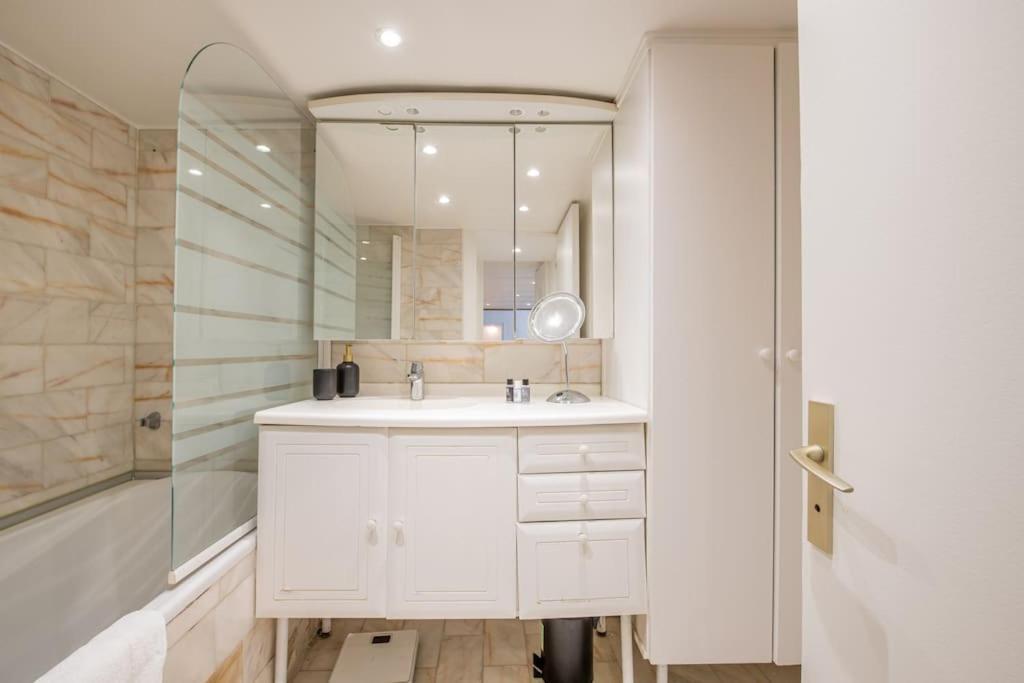 Halles - Luxury In The Heart Of Apartamento