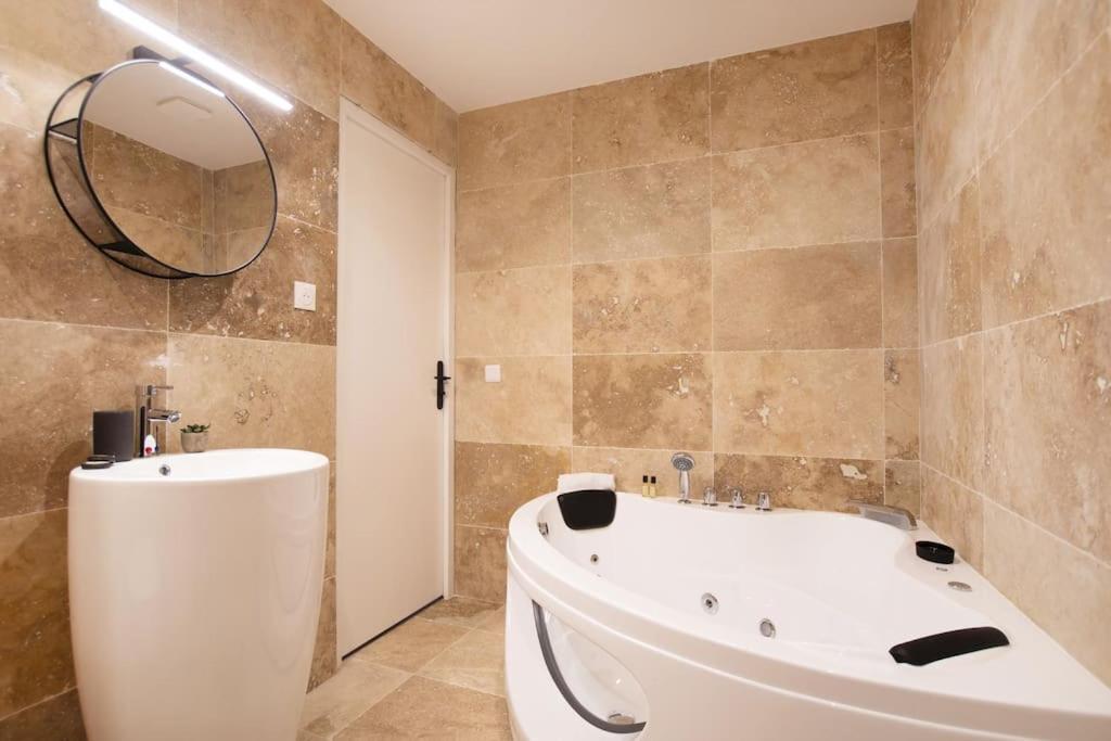 Luxury W/ Jacuzzi - Rex / Montorgueil Apartamento *
