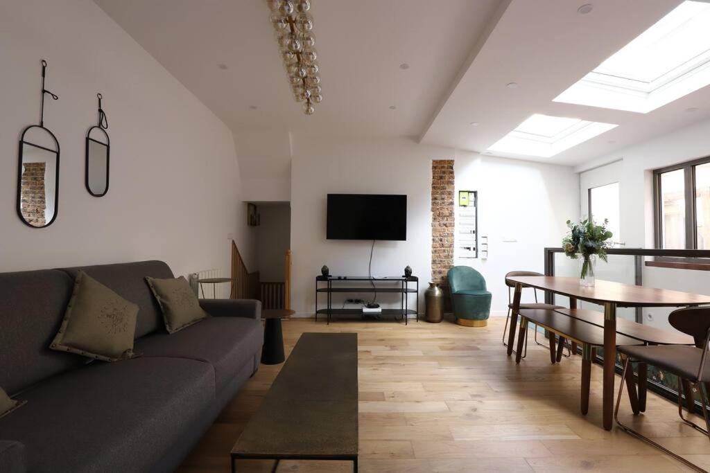 Sous Plex 6 Personnes - Paris 11 Apartment