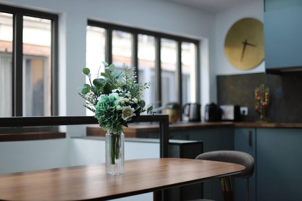 Sous Plex 6 Personnes - Paris 11 *