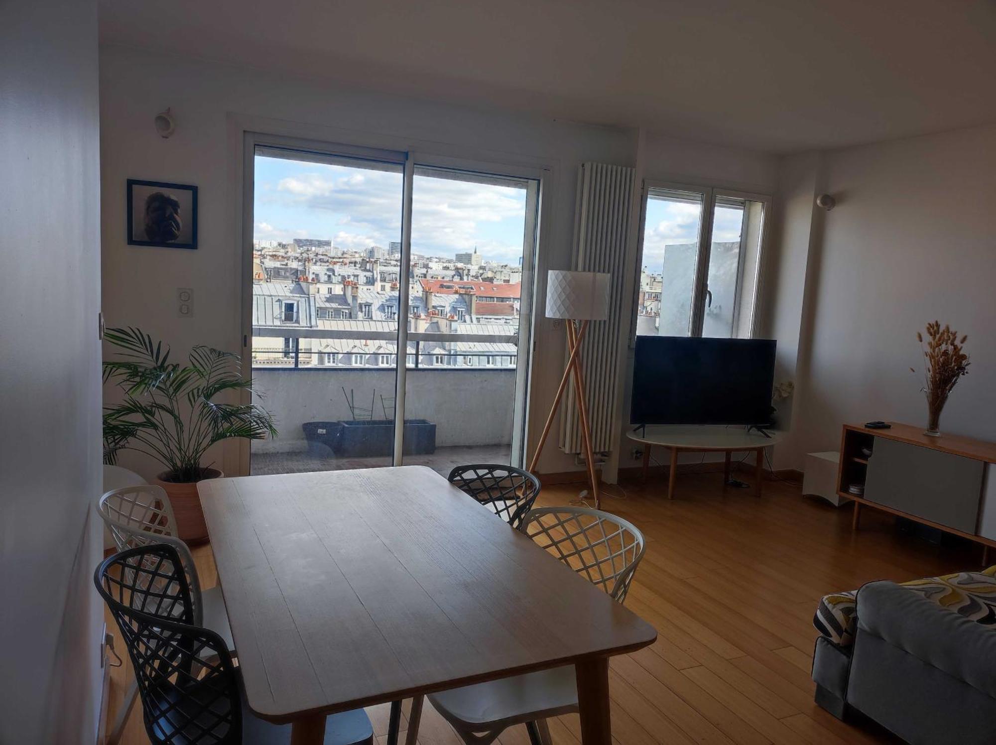 Amazing 70m2 Flat With Large Terrace And 2 Large Beds Paris