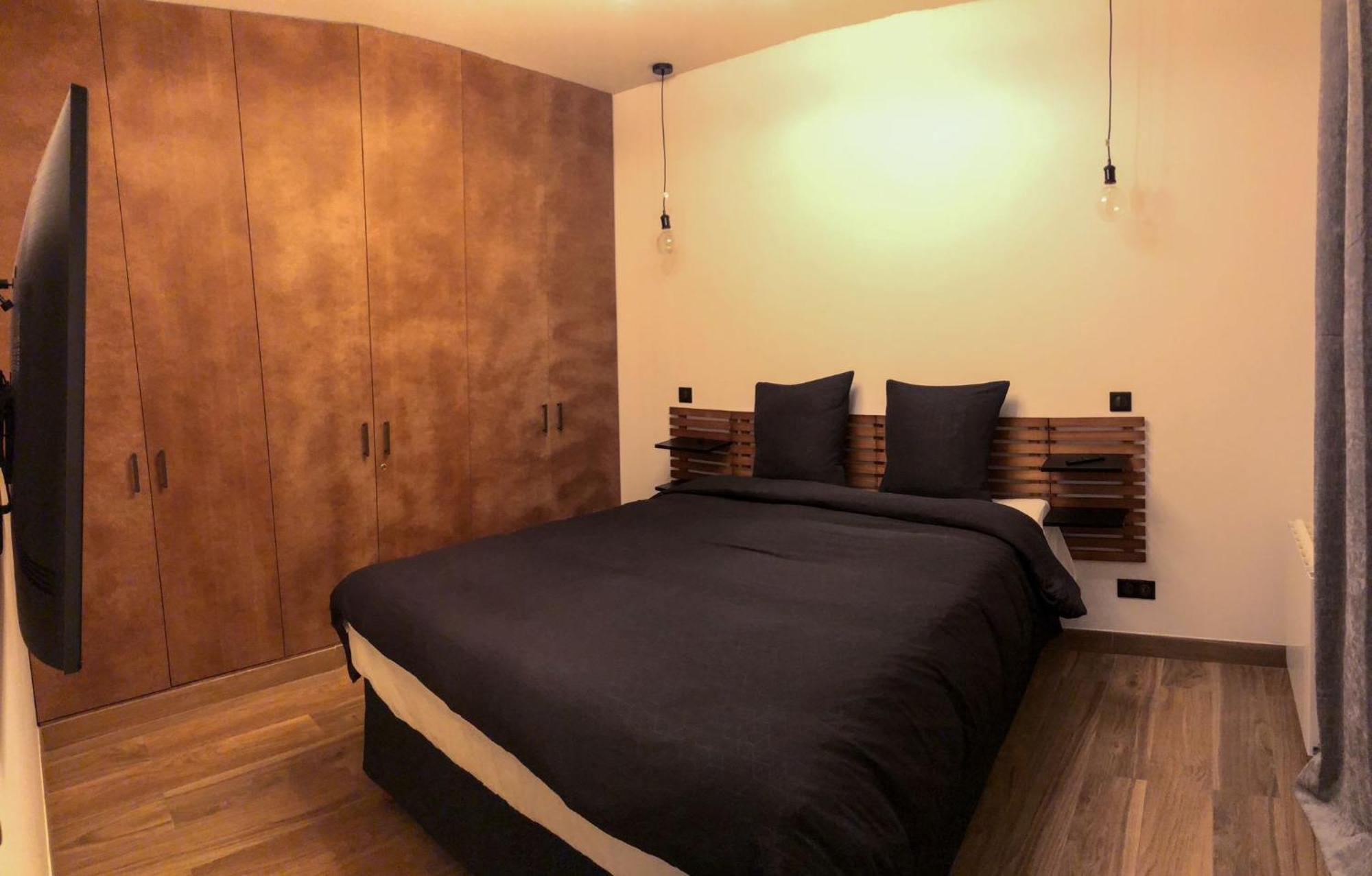 Le Charme De Montmartre - Patio Prive-sacre-coeur - Parking Gratuit - Metro Anvers Paris