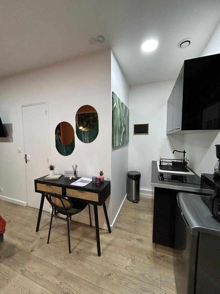 Stylish Modern Studio Apartment *