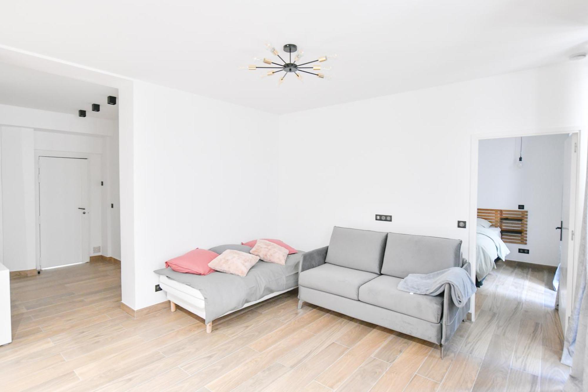 Le Charme De Montmartre - Patio Prive-sacre-coeur - Parking Gratuit - Metro Anvers *