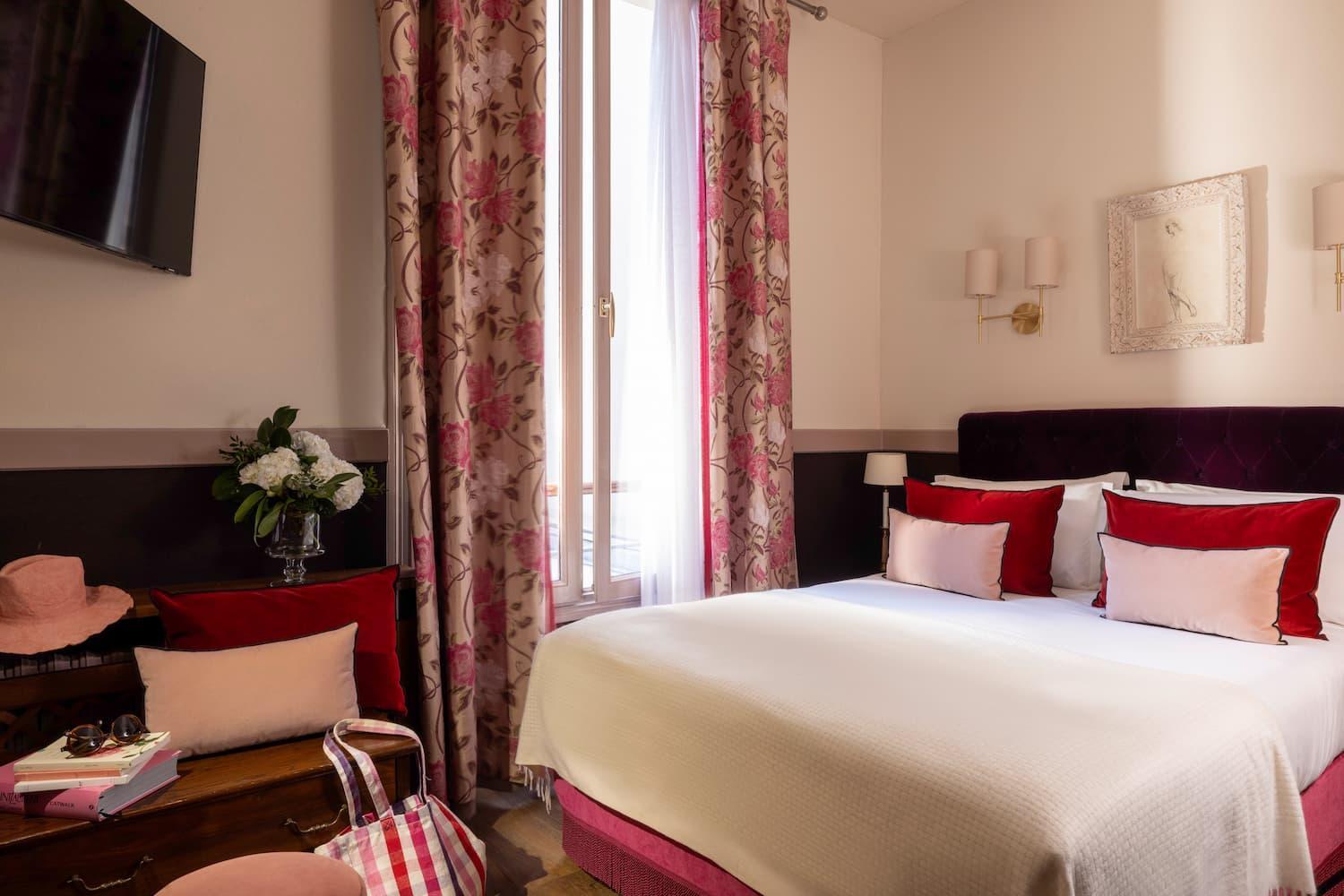 Hotel Des Marronniers Paris