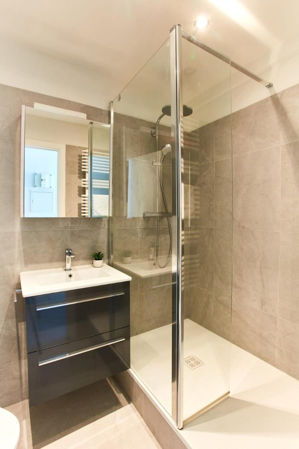 Apartment Parc Monceau & Courcelles - Cityapartmentstay Paris