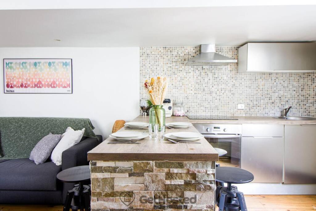 Charming Flat In The Heart Of Le Marais- Gethosted Paris
