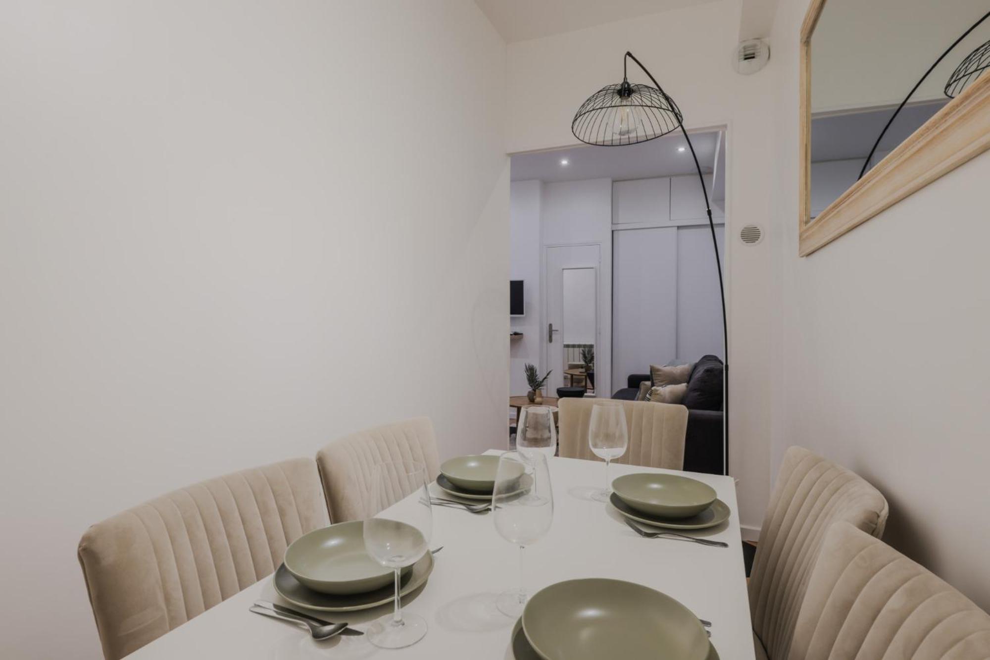 Appartement Charming 1bdr - Courcelles *