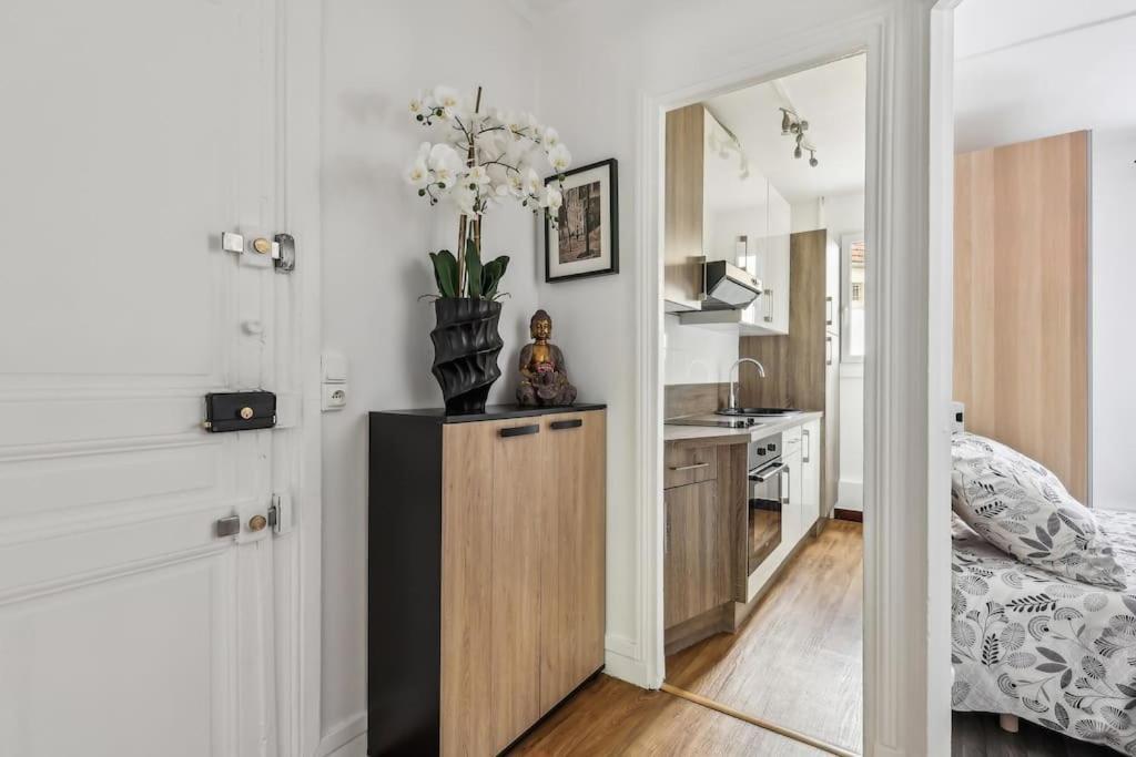 Elegant 1br In Front Of Montparnasse Tower Apartment Paris