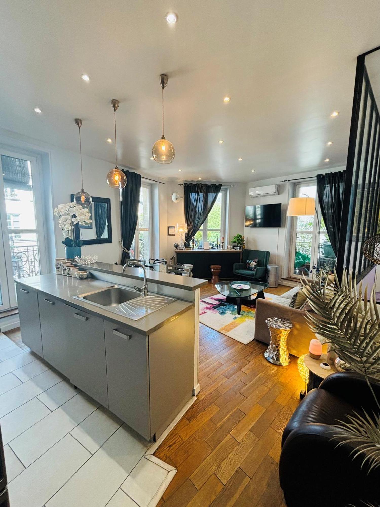 Apartment Modern Cozy Flat In The Marais Parking Paris
