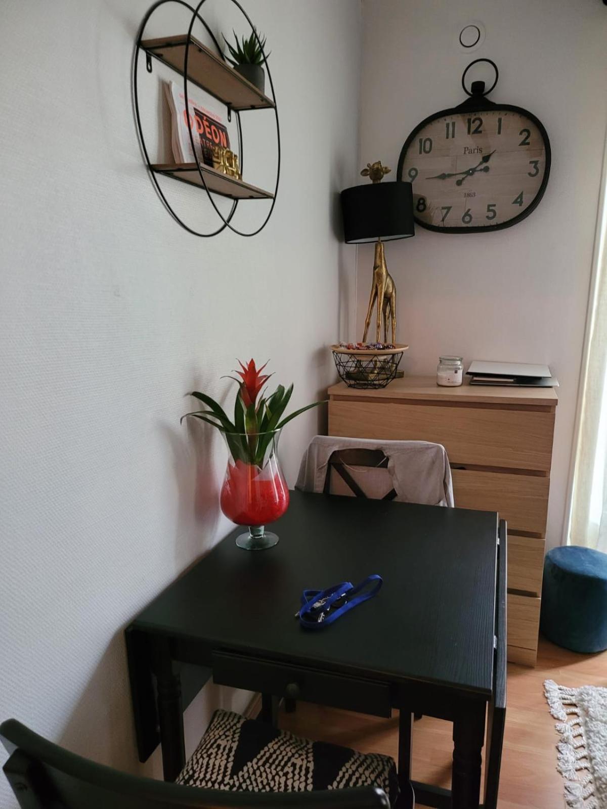 Apartment Mon