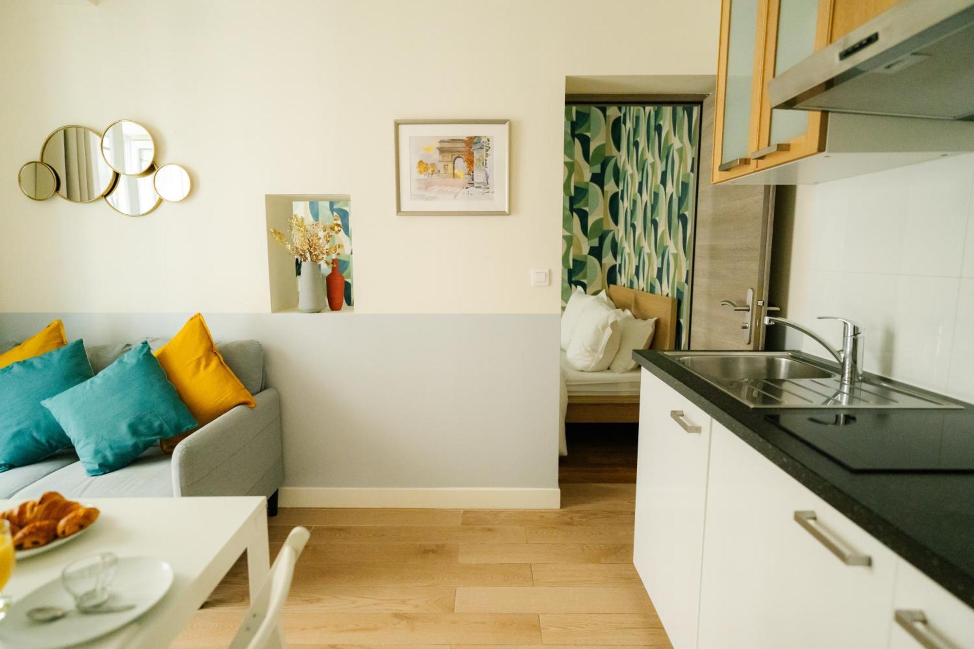 Apartment Parisian Elegance Wood Near Bastille And Marais Paris