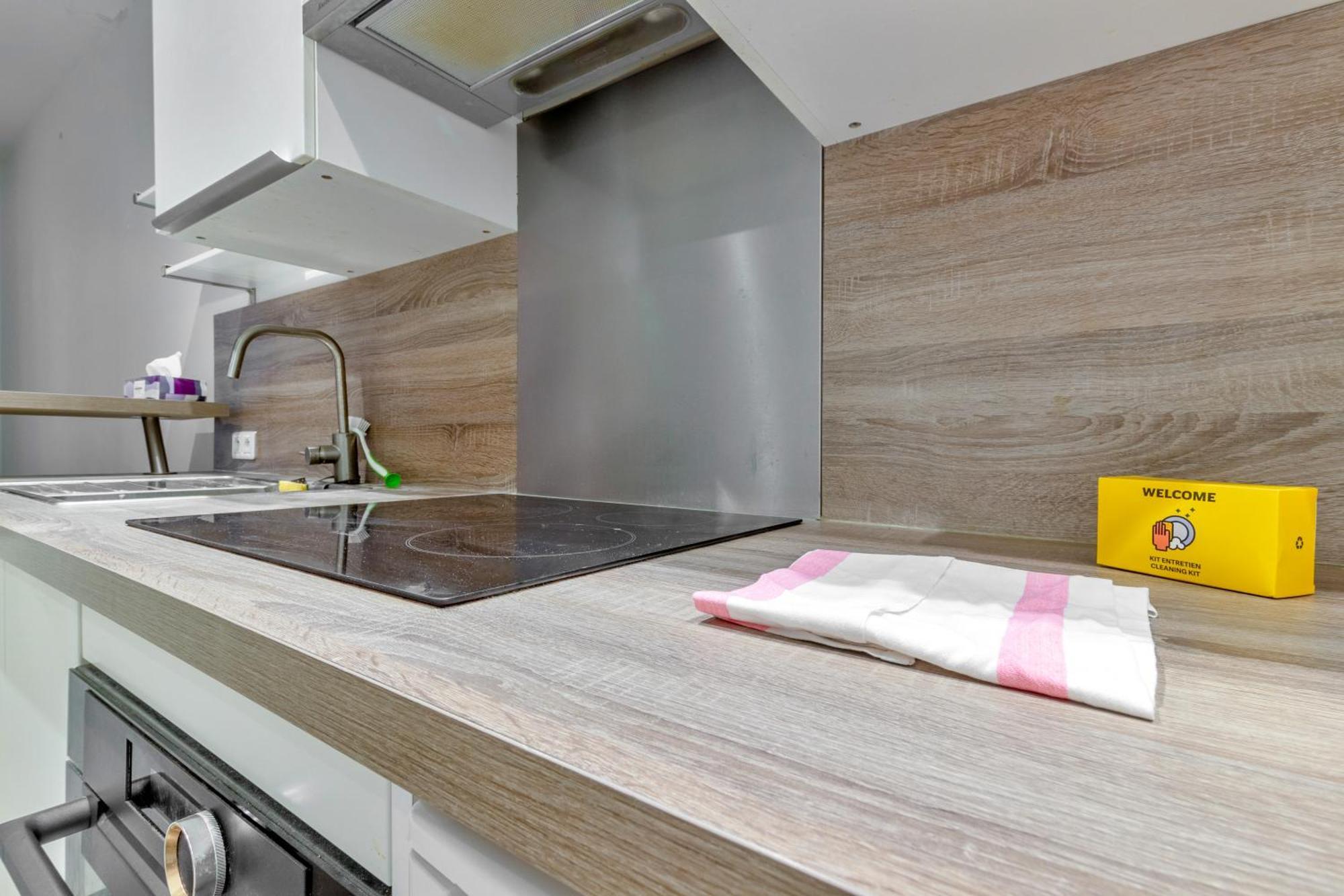 Appartement Marche Ordener - Refait A Neuf Proche Montmartre *