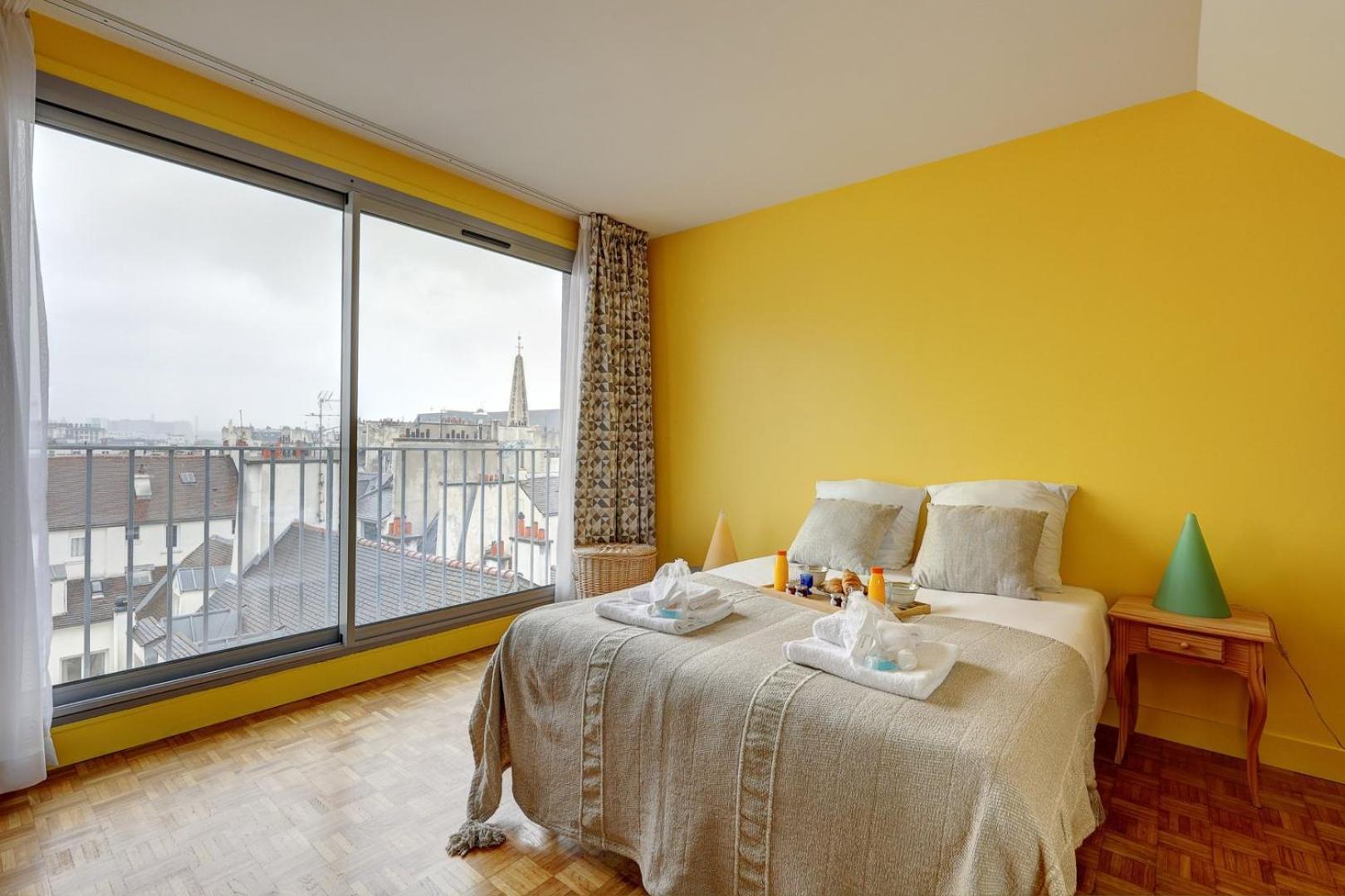 694 Floch - Superbe A Paris