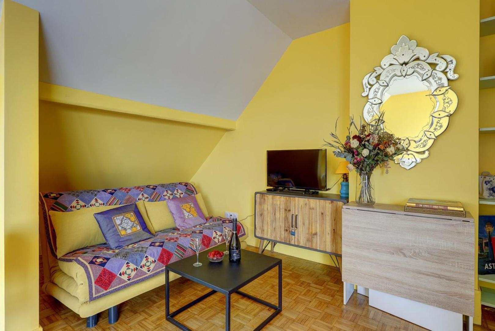 694 Floch - Superbe A Apartment