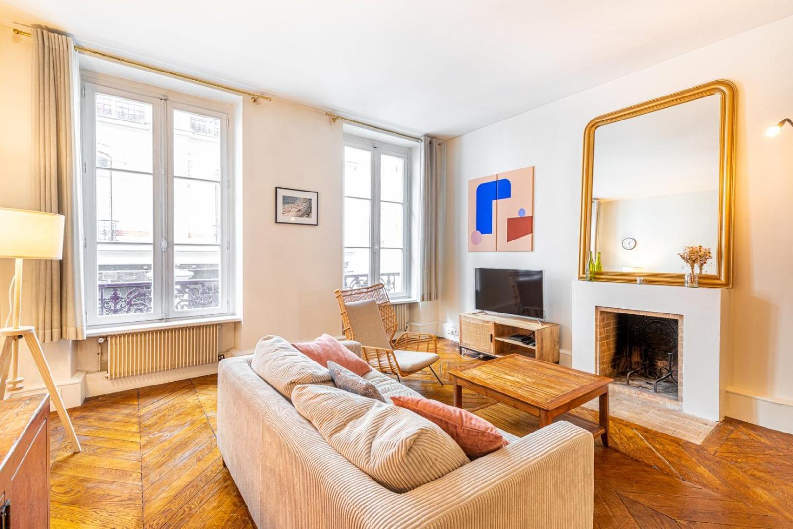 Apartment Elegant Pres Des Galeries Lafayette Paris