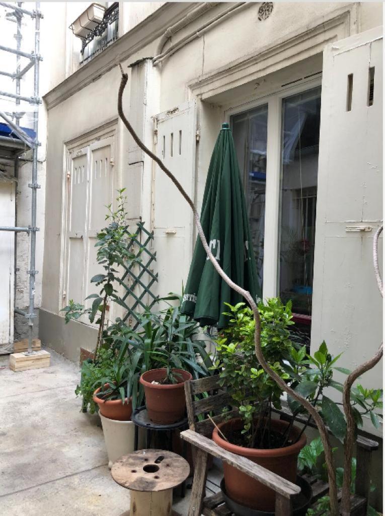 Cozy Nest In Montmartre